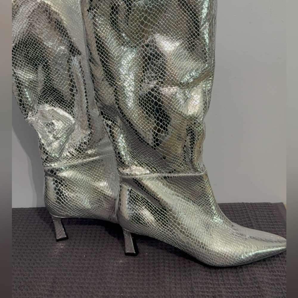 Metallic Silver Snake-Embossed Knee-High Boots Women’s 8 - Picture 3 of 14